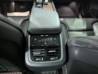 2023 Volvo XC60 Ultimate Dark Theme AWD