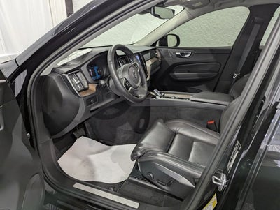2023 Volvo XC60 Ultimate Dark Theme AWD
