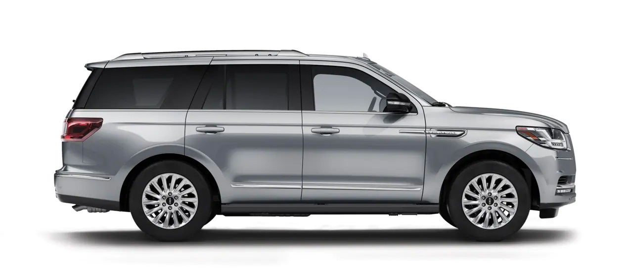 a 2021 Lincoln® Navigator is shown