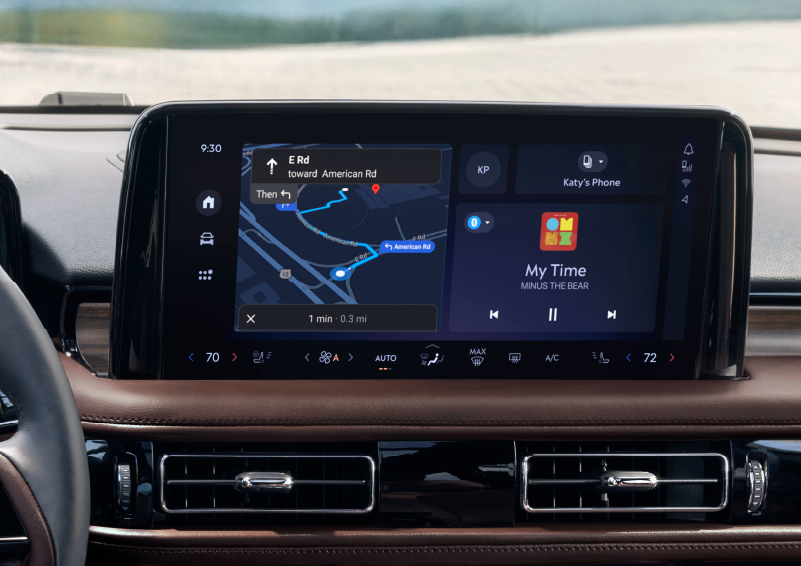 The 13.2-inch LCD touchscreen is showcased. | Bedford Lincoln PA in Bedford PA