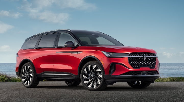 A 2025 Lincoln Nautilus® Reserve model is shown with the stylish available Jet Appearance Package. | Bedford Lincoln PA in Bedford PA