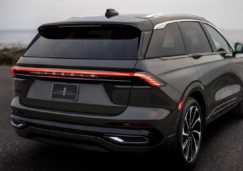 The rear of a 2025 Lincoln Black Label Nautilus® SUV displays full LED rear lighting. | Bedford Lincoln PA in Bedford PA